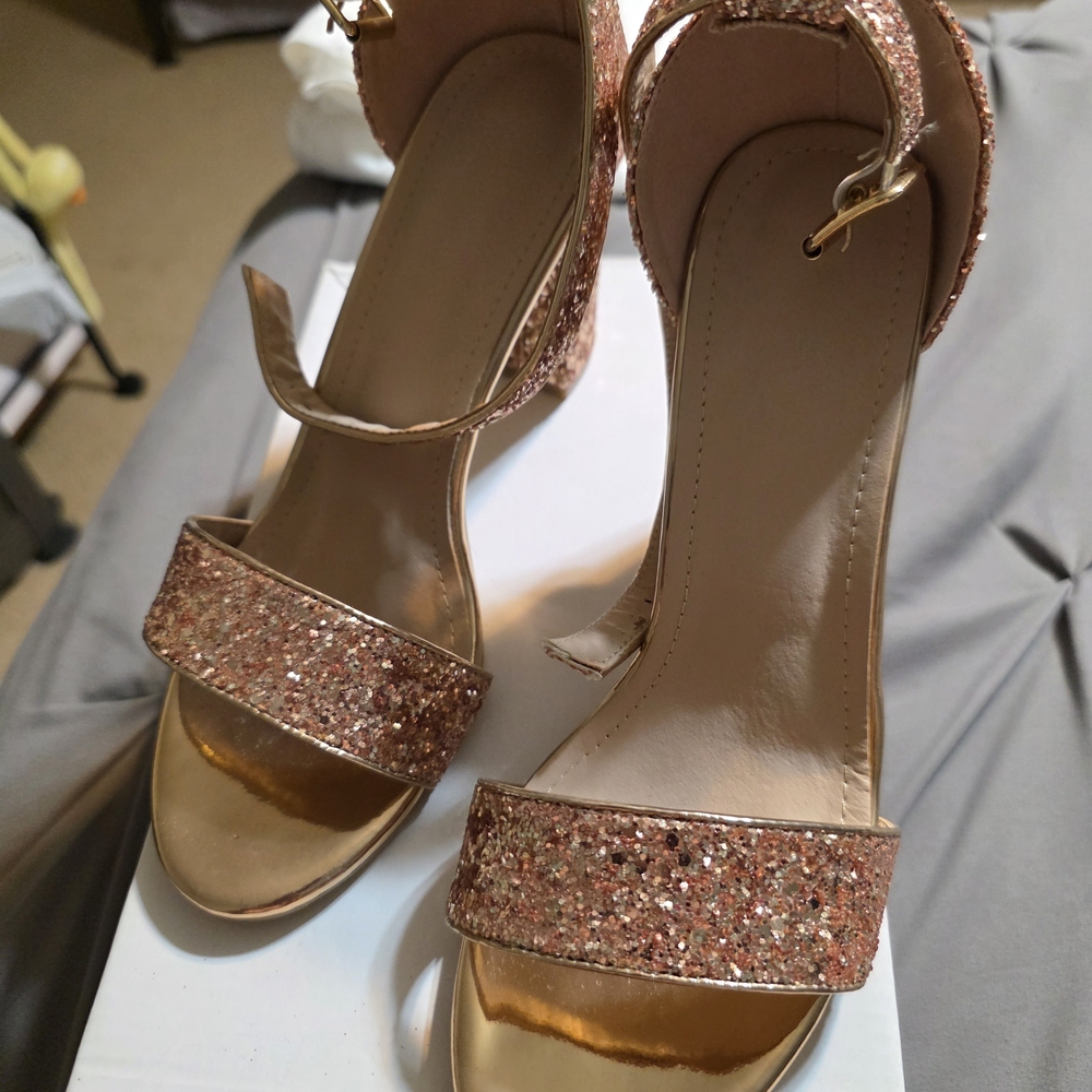 Women’s Glitter Strap High Heel Sandals in Rose Gold